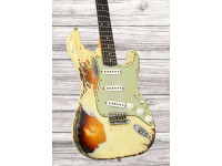 Fender Custom Shop Limited Edition 61 Stratocaster Super Heavy Relic AVWT/3TSB Fender Custom Shop Limited Edition 61 Stratocaster Super Heavy Relic AVWT/3TSB